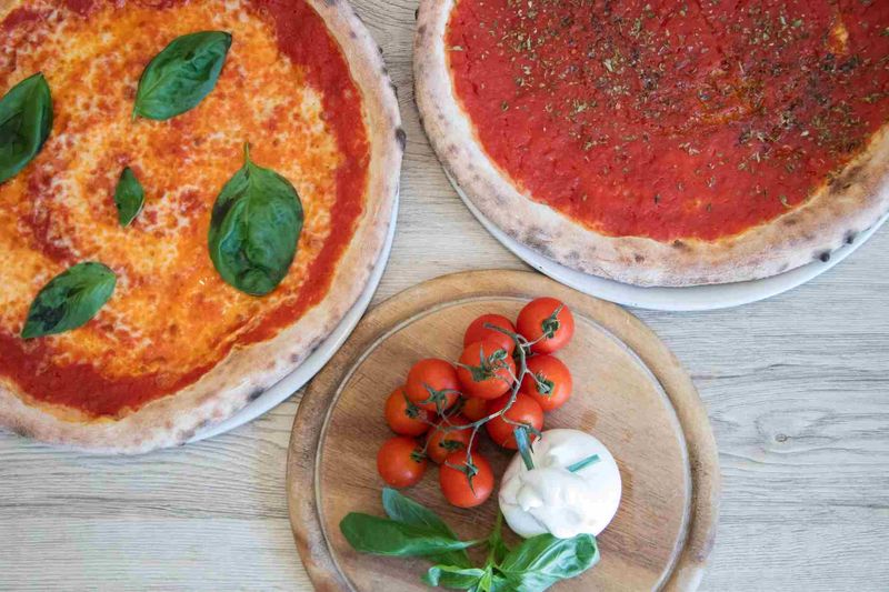 Weekend a Napoli in Autunno: Cosa Mangiare, Dove Dormire e Cosa Non Fare
